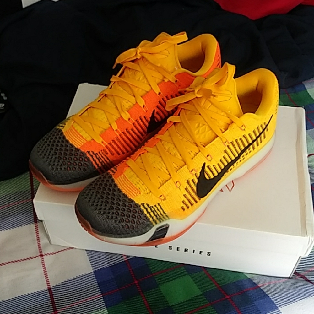 Shoe